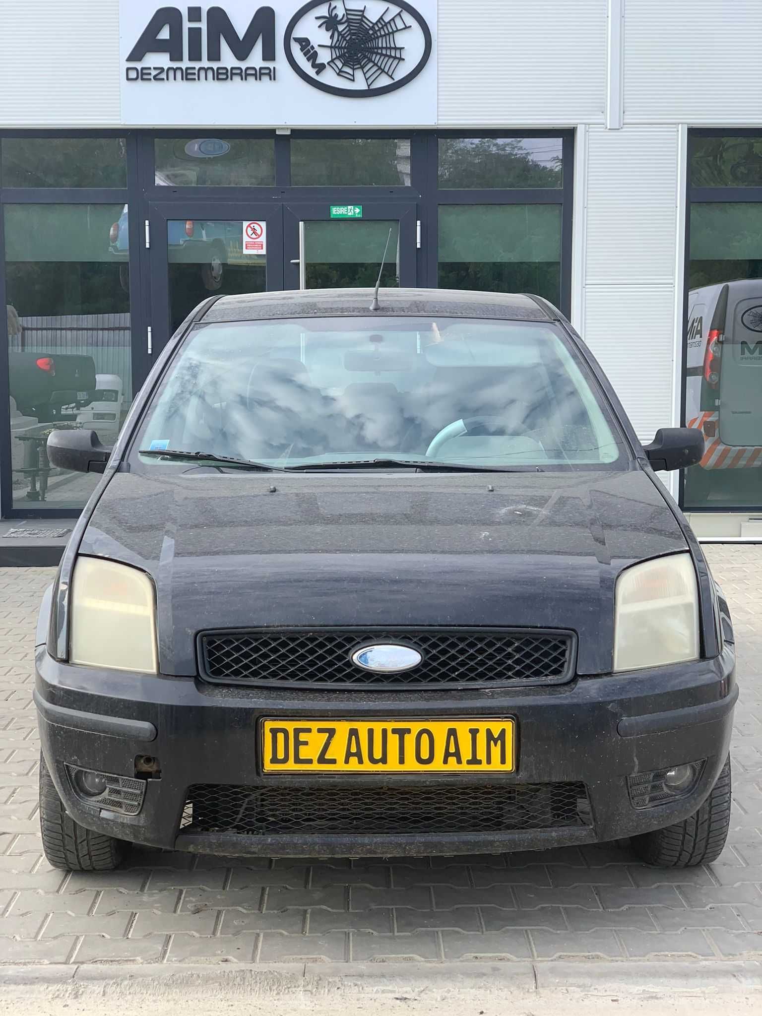 Dezmembrez Ford Fusion an 2004 motor 1.6 benzina cod FYJA 74 KW EUROPA