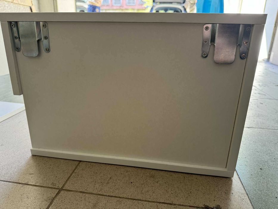 vidaXL Нощни шкафчета за стенен монтаж, 2 бр, бели