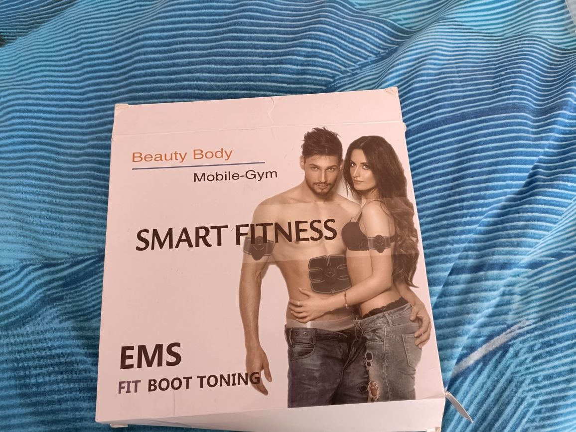 Kit fitness cu plasturi și telecomanda