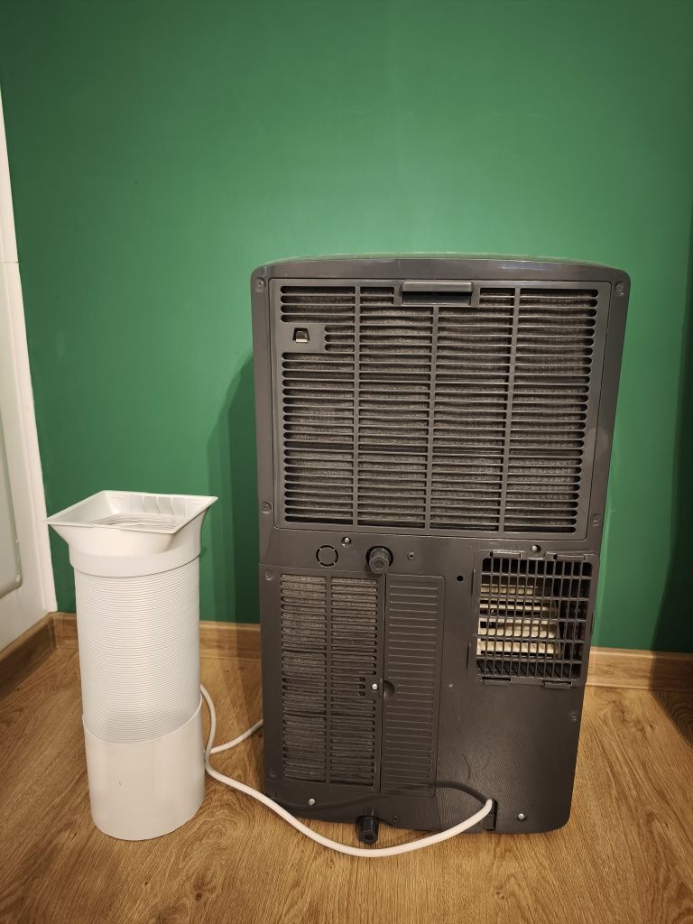 Aer conditionat mobil Hisense 12000btu portabil clima