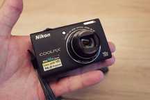 Aparat foto Nikon Coolpix S6200 de top 16Mp senzor mare incarcator