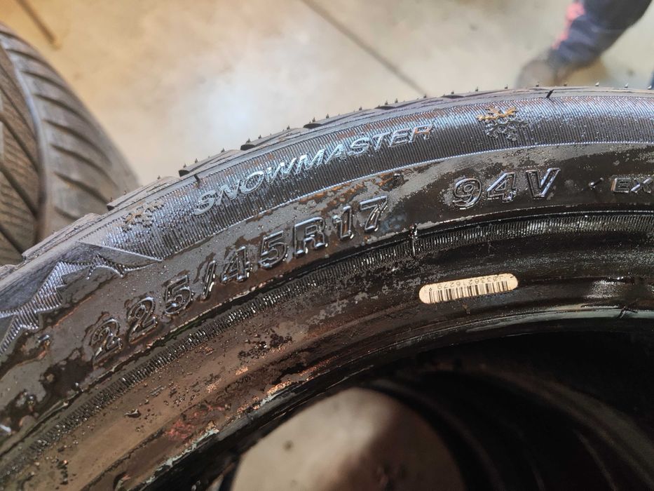 2бр. зимни гуми 225/45/17 Goodride