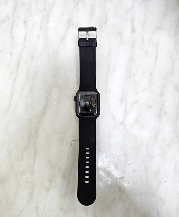 APPLE WATCH SE 40MM Black Zeus Amanet 61381