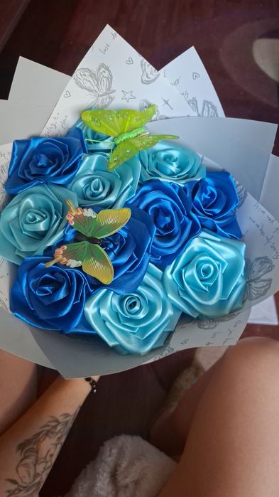 Buchet trandafiri de satin