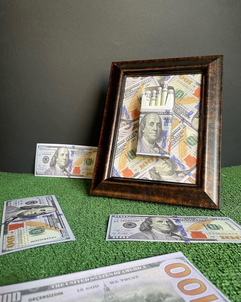 3D картини с банкноти