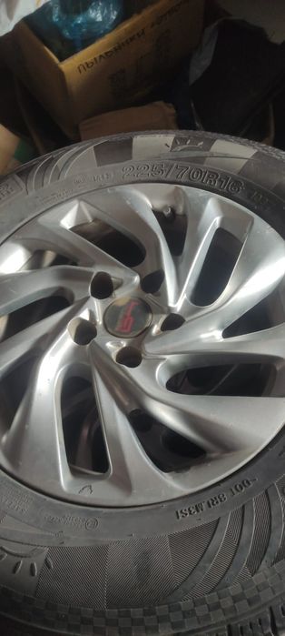 Диски 5*114,3*16 диаметр внутренний 67,1