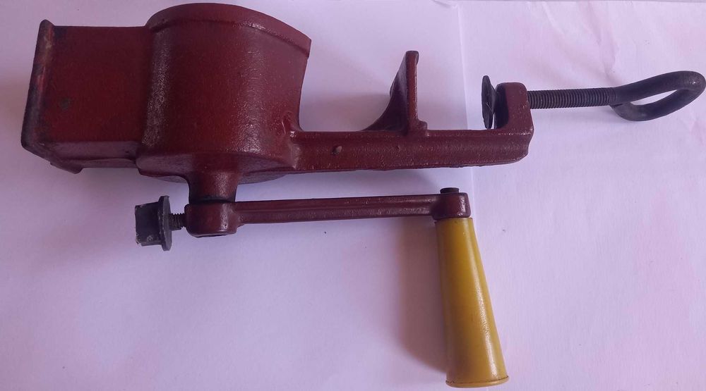 mașină de măcinat de la „Flacăra roșie”, anii '60