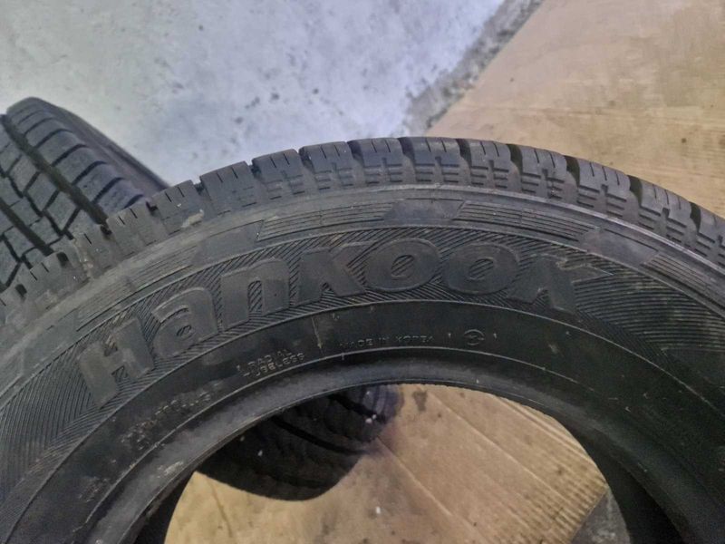 2 Hankook R15C 205/70/ 
зимни бусови гуми 
DOT3118