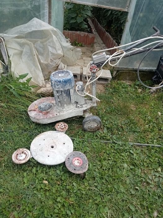 Mașini de șlefuit mozaic și marmură