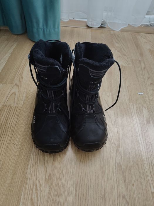 Bocanci de munte Salomon,mărime 42