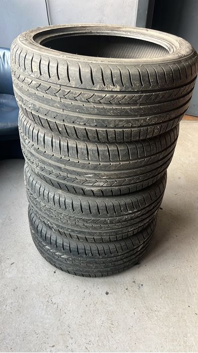 Vand 4 caucucuri good year 245/45r18