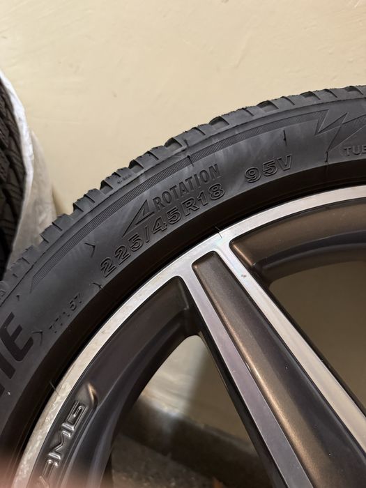 Джанти с гуми за Мерцедес R18