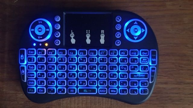 Tastatura Wireless TV PC Laptop Android Tableta cu baterie integrata
