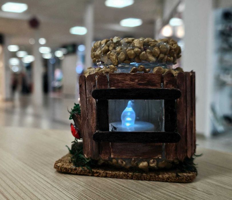 Căsuță decorativă suport de lumânări handmade