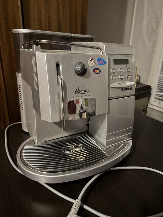 Кафе машина Saeco Royal