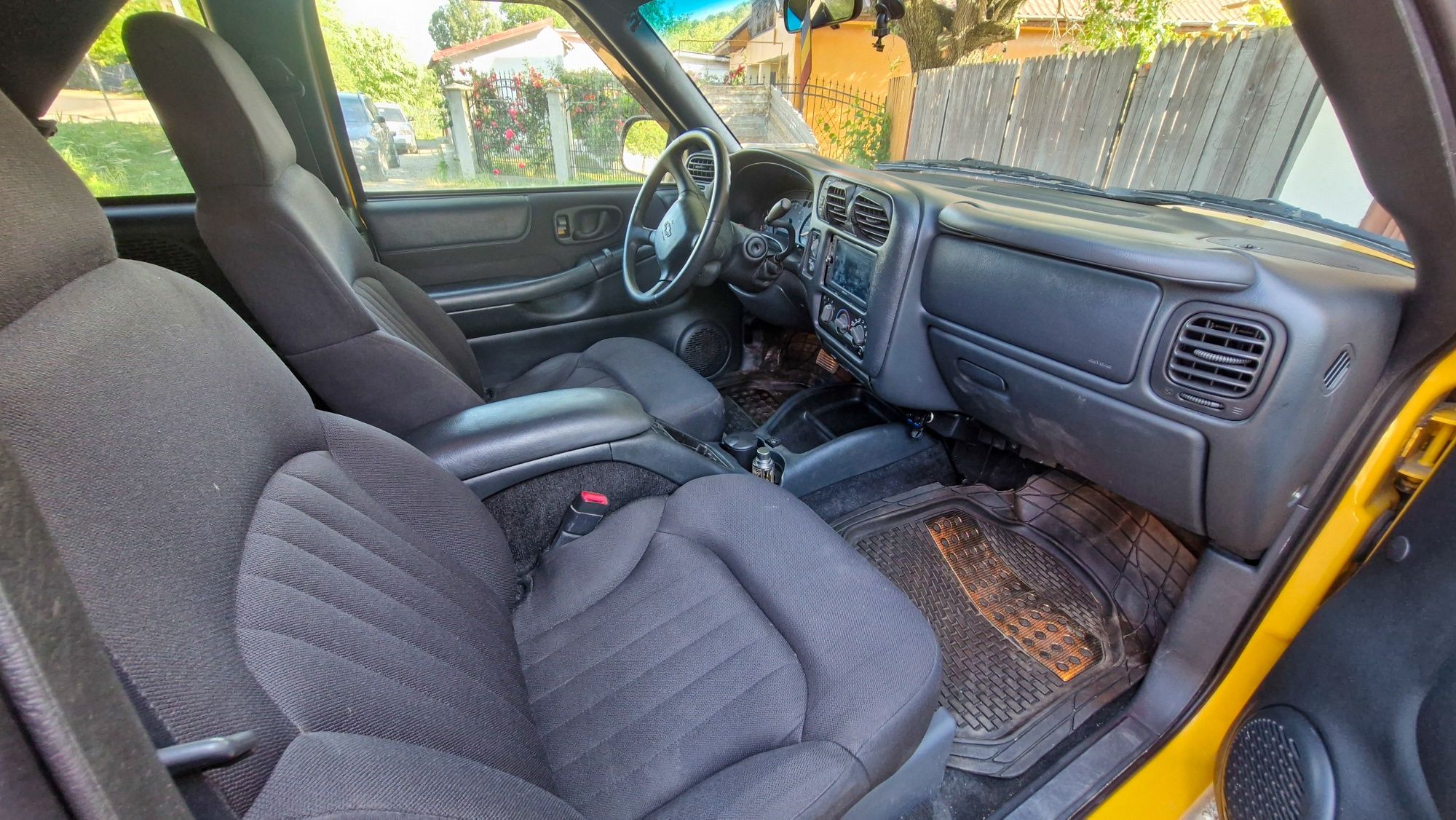 Vând sau schimb Chevrolet Blazer 4x4