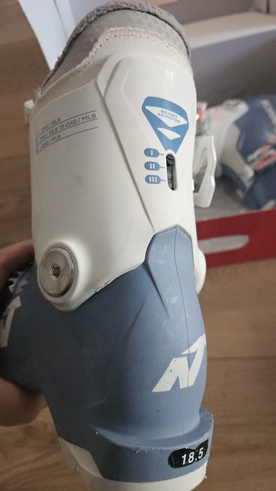 Clapari Nordica marimea 18,5 225mm