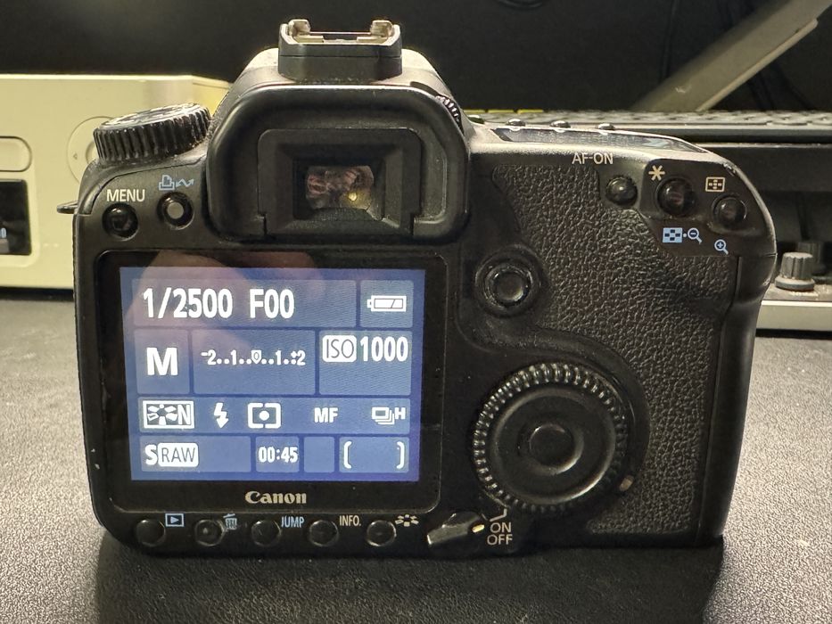 Canon EOS 40D + Card CF 8GB