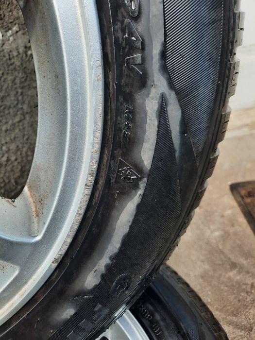 Vând jante R16 ford