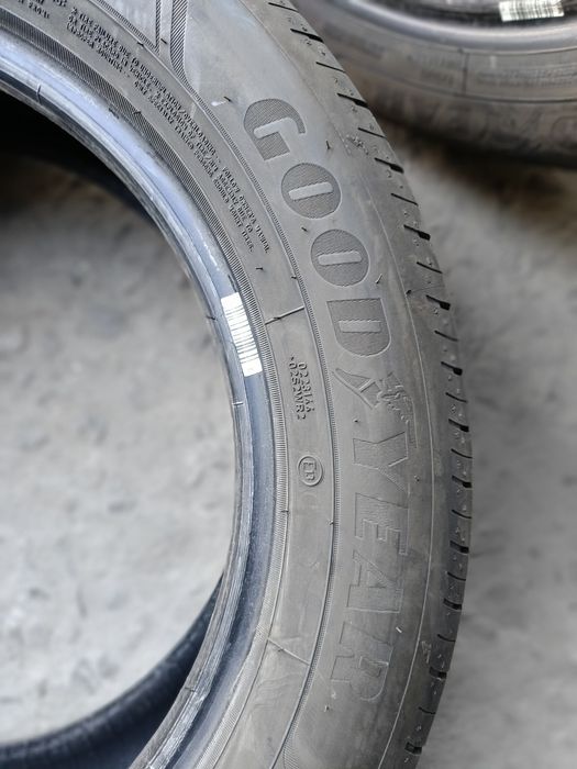 Летни гуми -17цола -215/55-1бр.-140лв."GOOD YEAR"-като нови