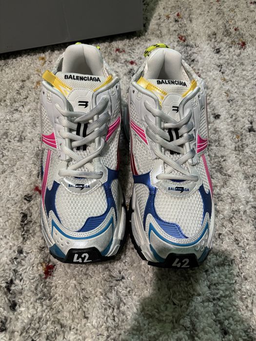 Balenciaga Runner 42