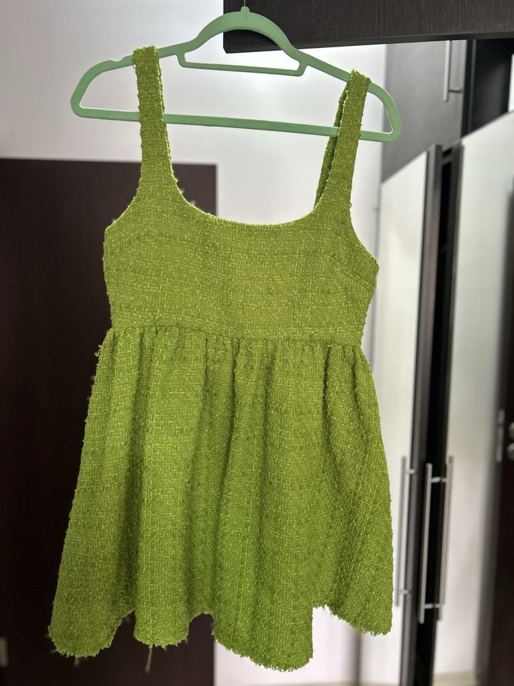 Мини  кокетна рокля Zara, М размер