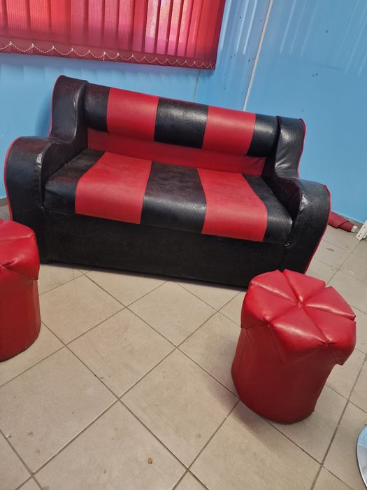 Mobilier hol și tabureti