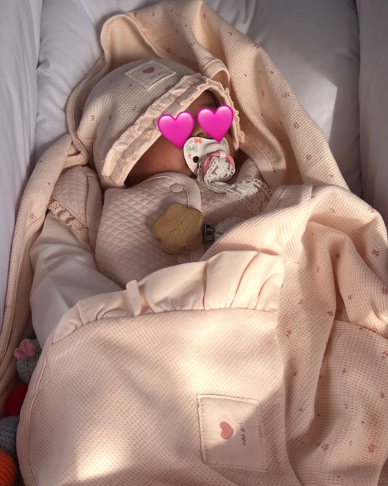 Продаются боди и комплекты для новорожденных б/у