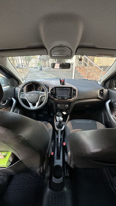 Лада xray 2018 год