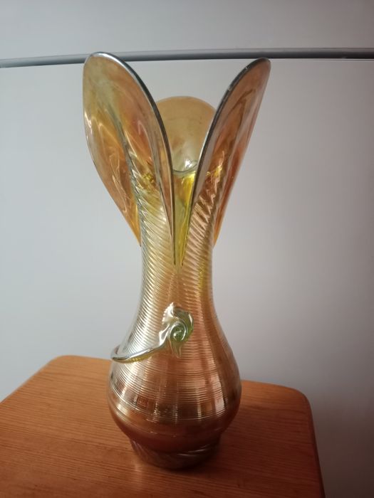 Ваза для цветов в отличном состоянии