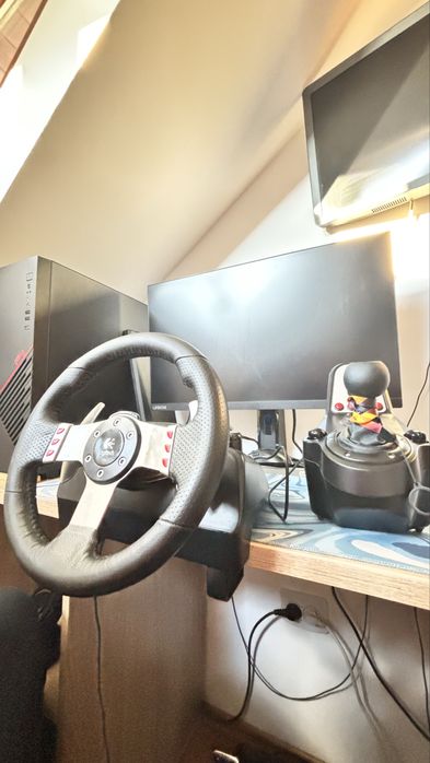 URGENT!!Logitech g27/pedale g29