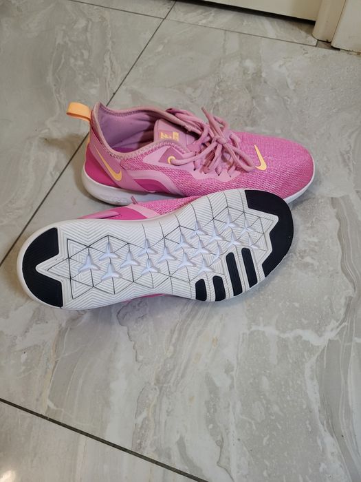 Nike tr9 flex 38.5