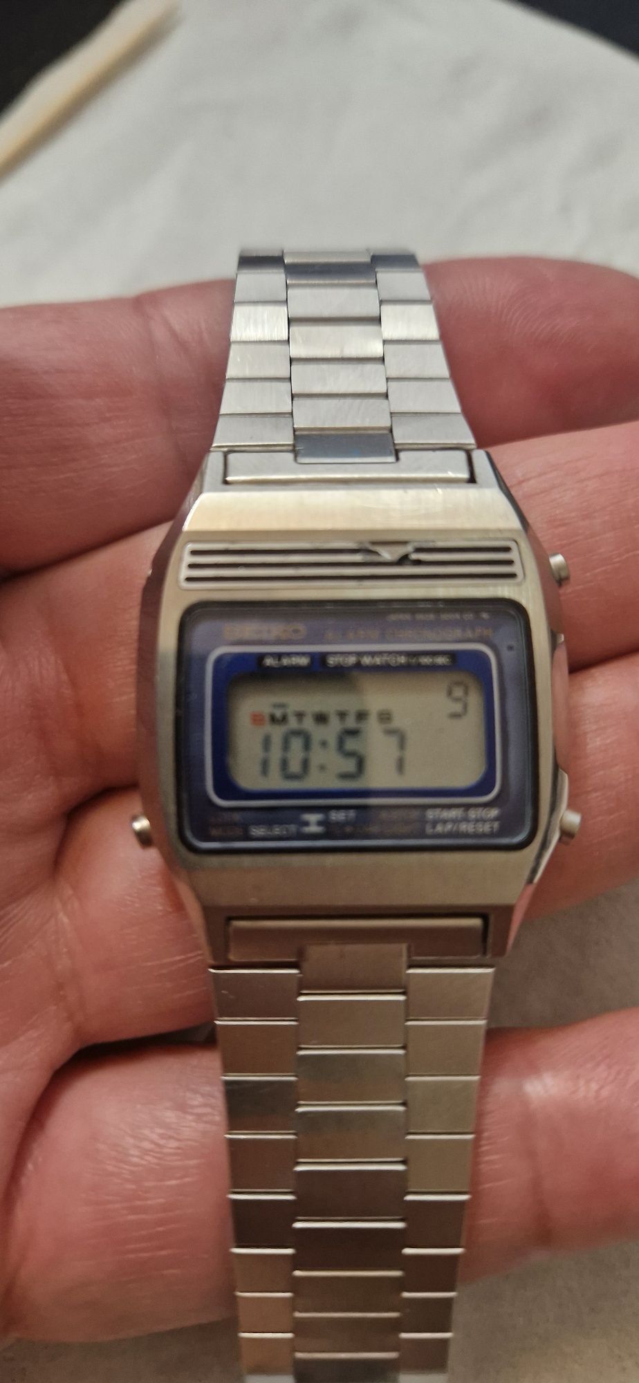 Seiko vintage digital de vanzare.
