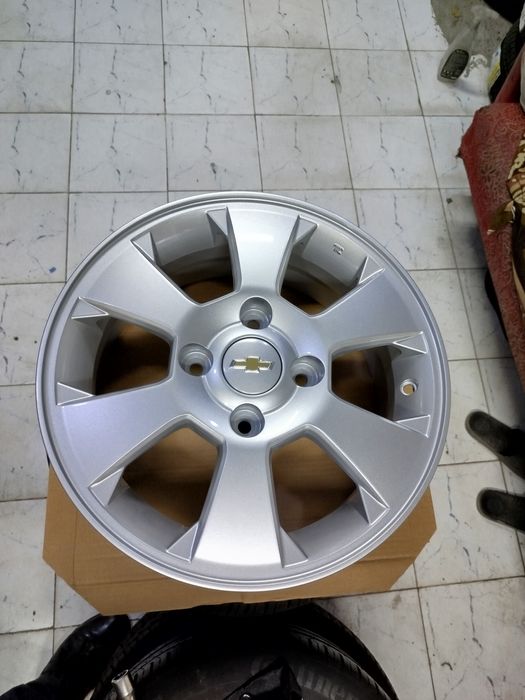 Srochniy Gentra R15 diska sotiladi donaligi.