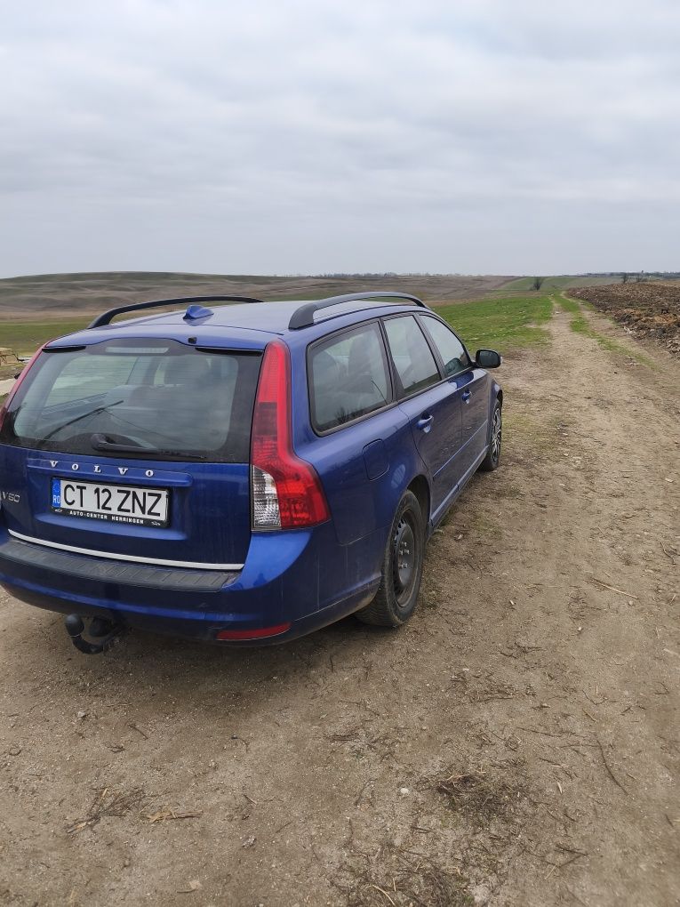 Vând volvo V50 an 2008 nu este matriculă