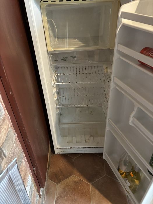 Хладилник с фризер Fridgemaster, neo