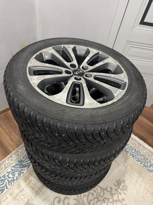 Nokian Nordman 8 SUV 235/55 R19 с дисками