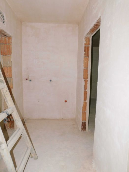 Продава се Двустаен апартамент в Търговище, Център - 55 кв.м за 742 €/кв.м - Снимка #6