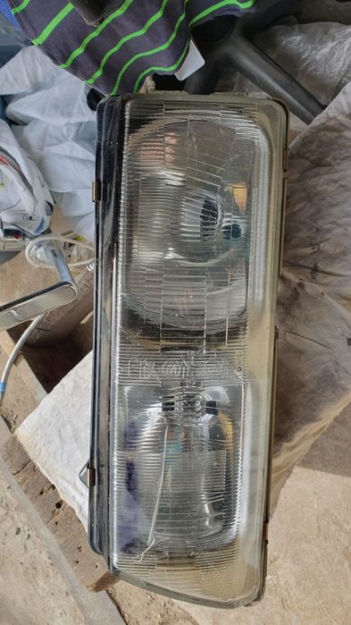 Митсубиси галант ,фара.