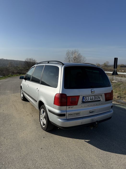 Vând Seat Alhambra 1.9   131