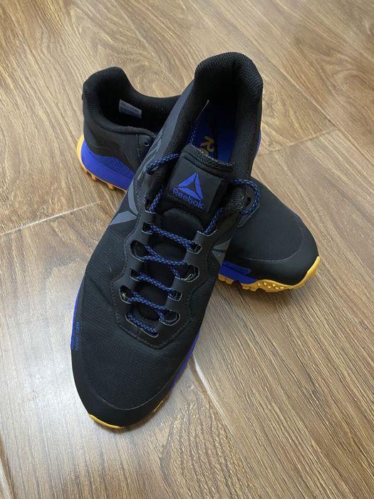 Adidasi Reebok cu crampoane M:42