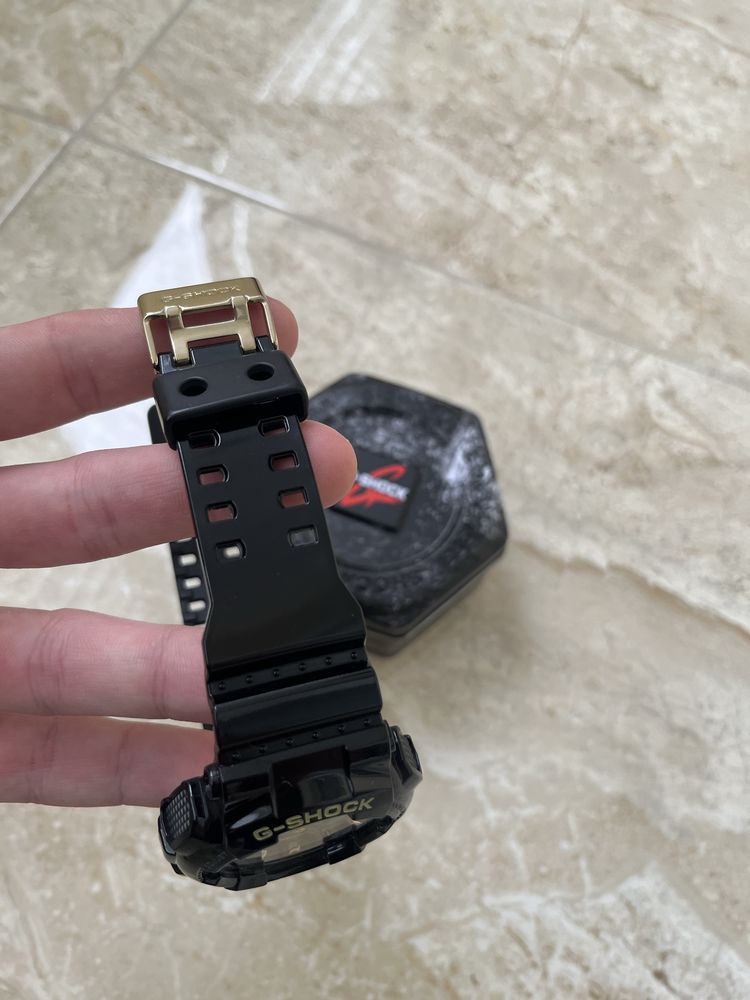 G-shock часовник