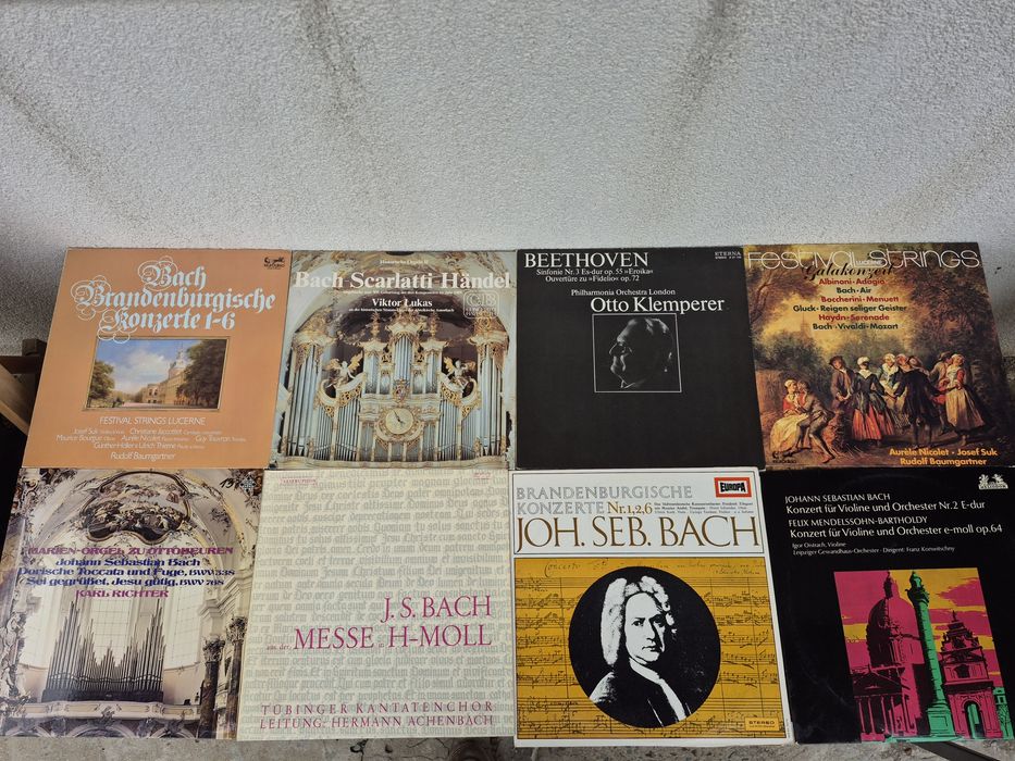 Vând 150LP Discuri Vinil colectie muzica clasica compozitori celebrii