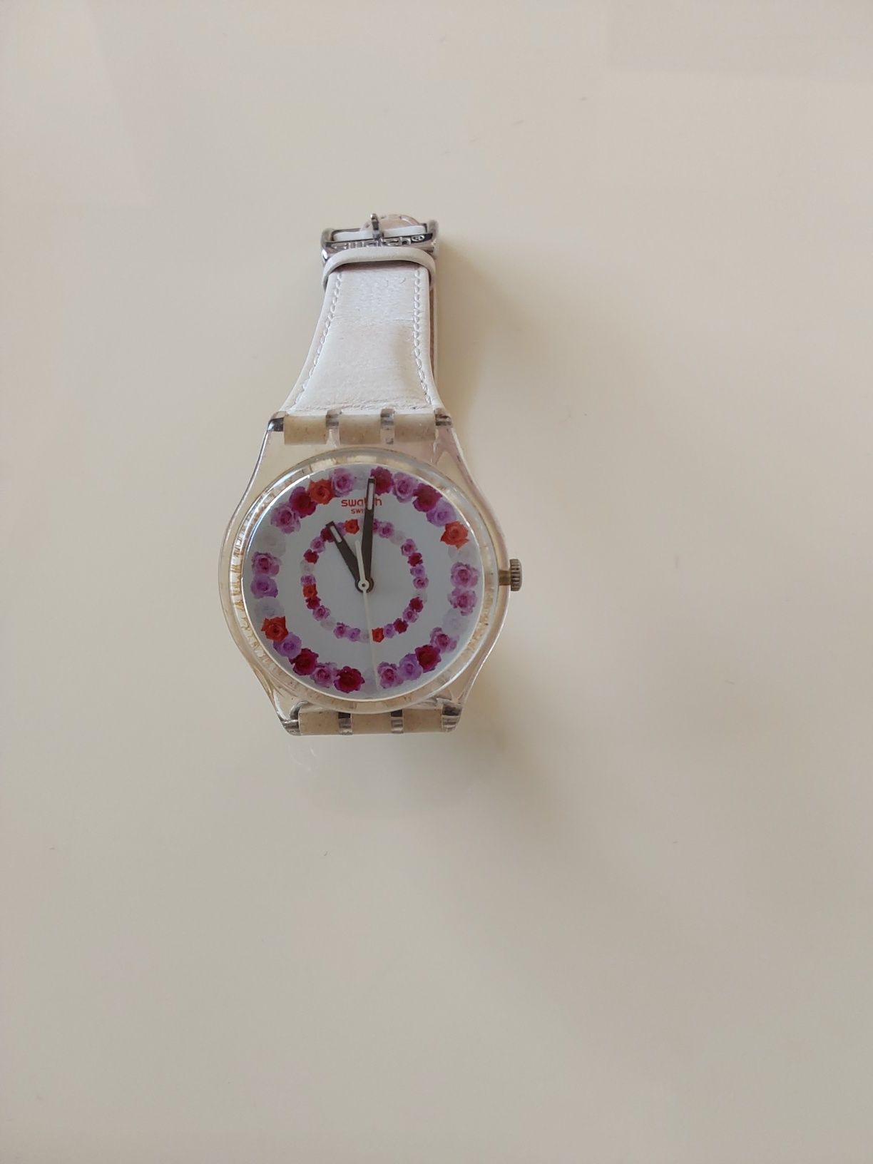 Часовник  SWATCH