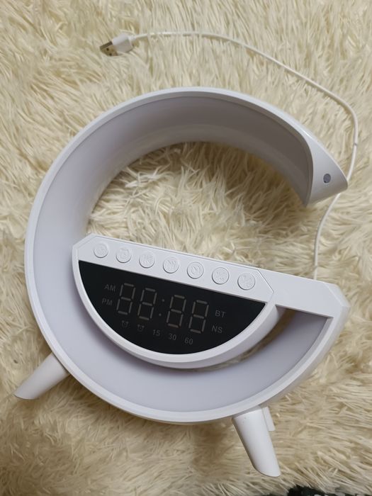 Колонка с зарядкой беспроводной для Айфона