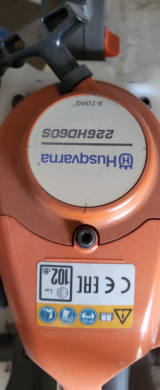 Vând Husqvarna 226HD60s motounelta