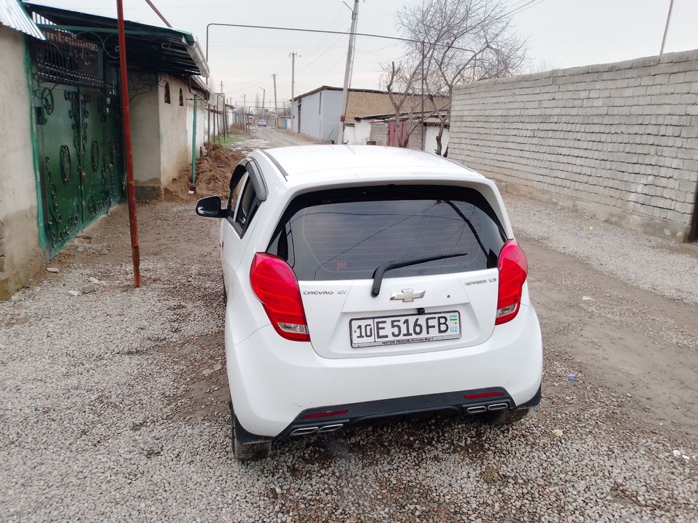 Spark avtomat zudlik bilan sotiladi