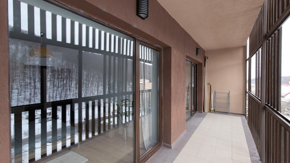 Închiriez apartament 2 camere la Tampa Garden Residence