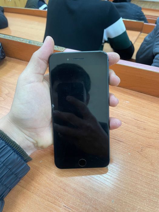 Iphone 8 plus sotiladi