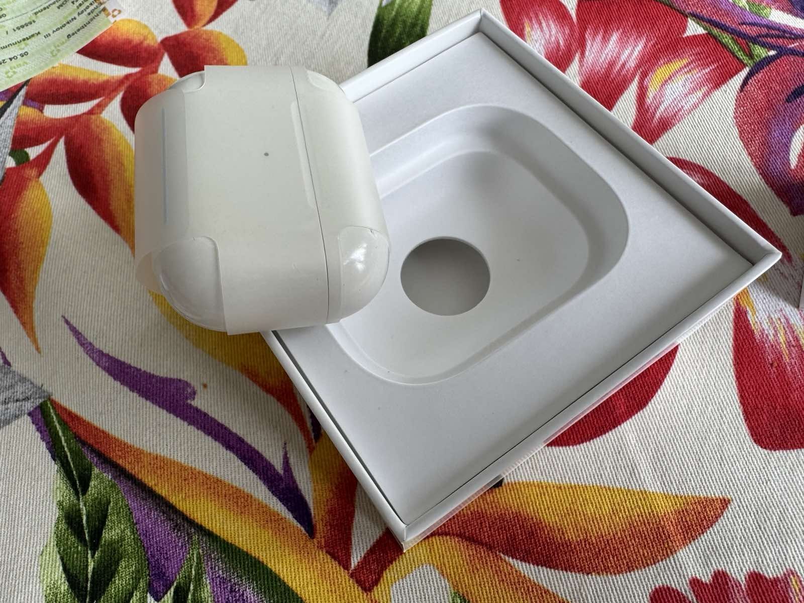 Apple - AirPods Pro 2
